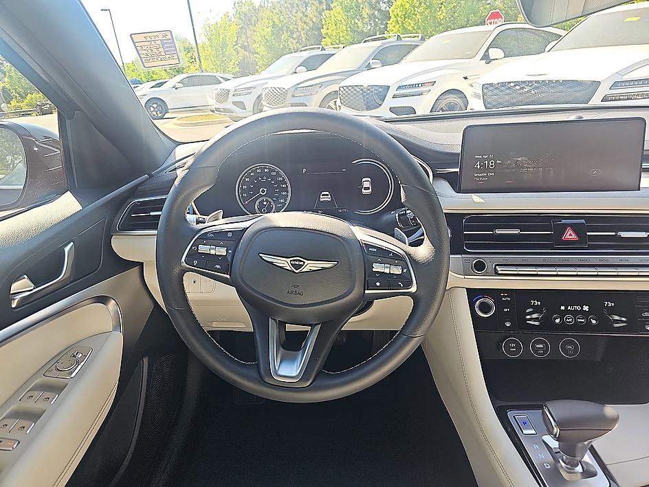 Used 2025 Genesis G70 2.5T RWD image 16
