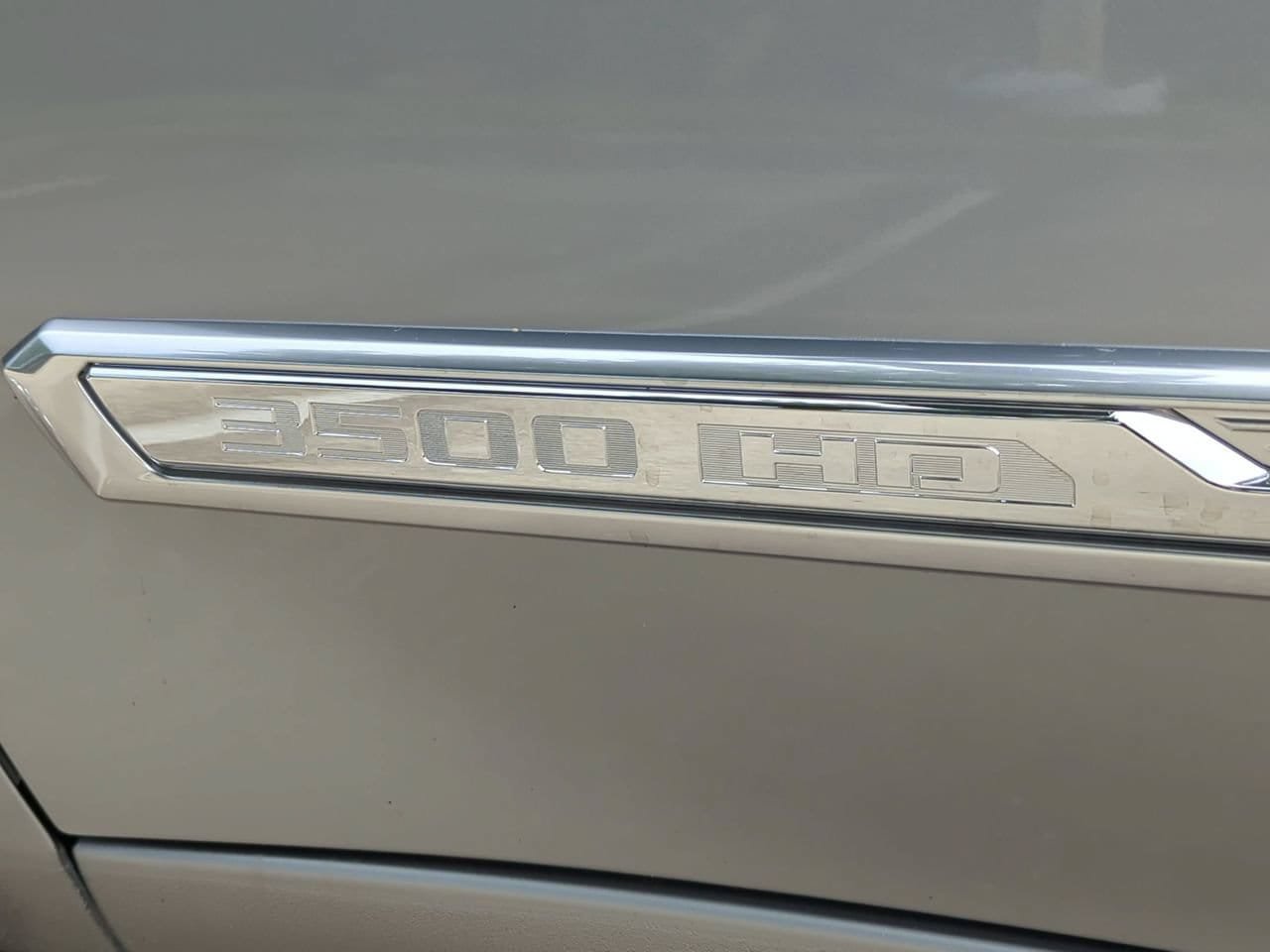 New 2026 Chevrolet Silverado 3500 High Country w/ High Country Premium Package AWD/4WD image 6