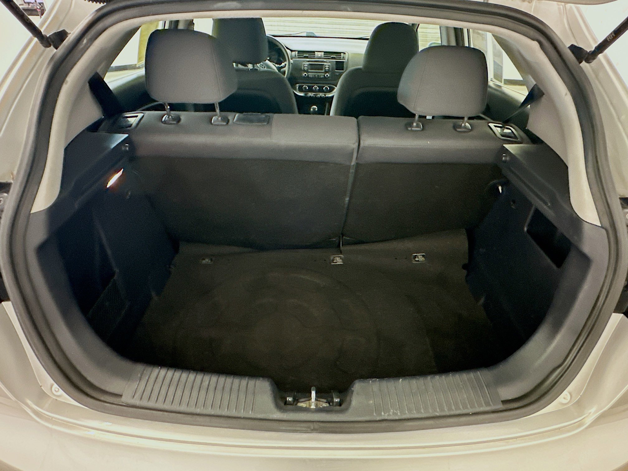 Used 2013 Kia Rio LX image 28