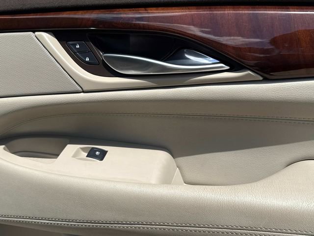 Used 2015 Cadillac Escalade ESV Luxury RWD image 23