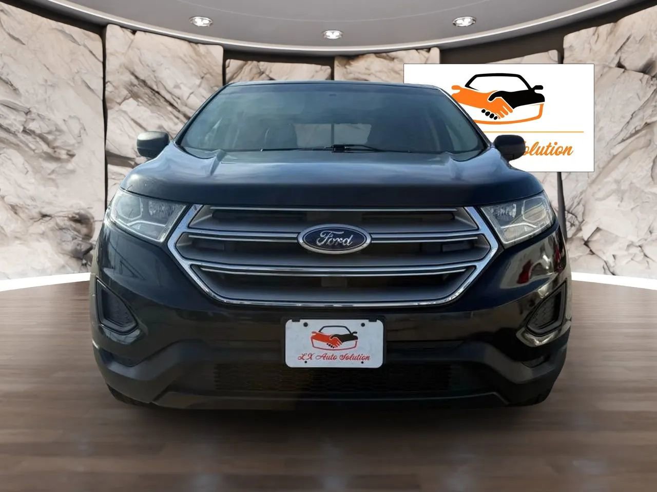 Used 2018 Ford Edge SE AWD/4WD image 2