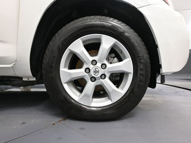 Used 2012 Toyota RAV4 EV FWD image 14