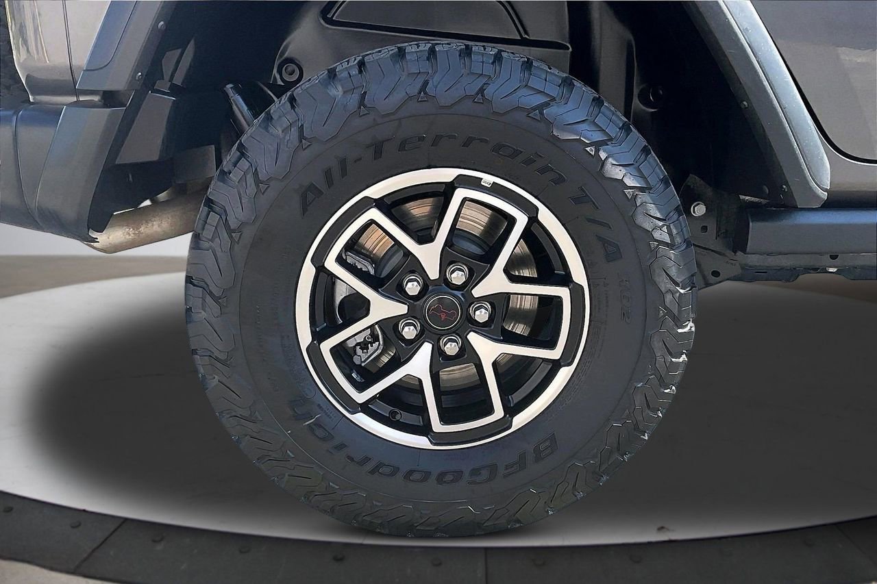 Certified 2025 Jeep Wrangler Unlimited Rubicon image 35