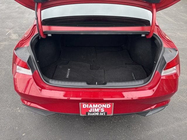 Used 2023 Hyundai Elantra SEL w/ Cargo Package FWD image 14