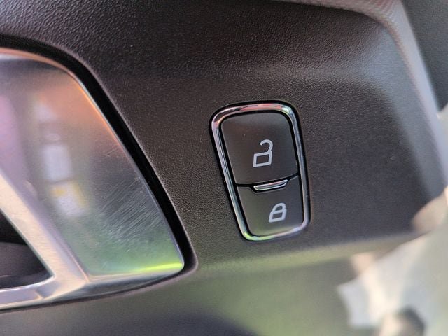 Used 2024 Ford Bronco Everglades AWD/4WD image 13
