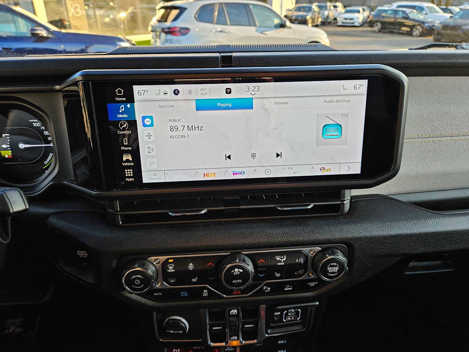 Used 2024 Jeep Wrangler Willys image 29