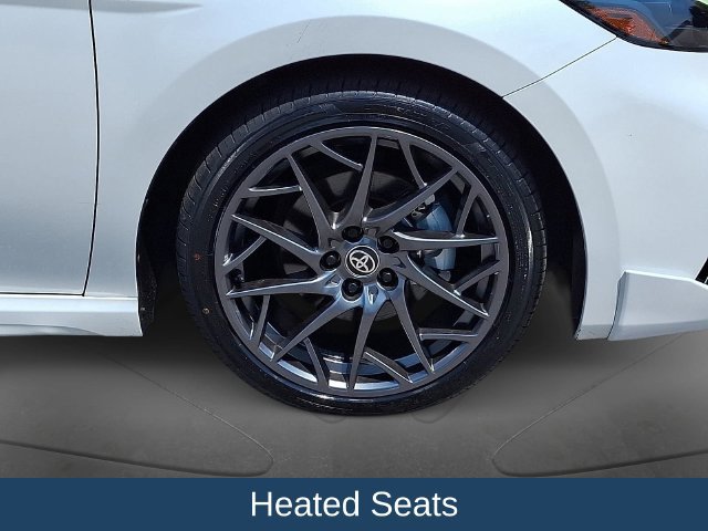 Used 2025 Toyota Camry XSE FWD image 10