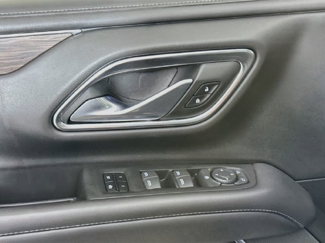 Used 2022 Chevrolet Suburban LT RWD image 23