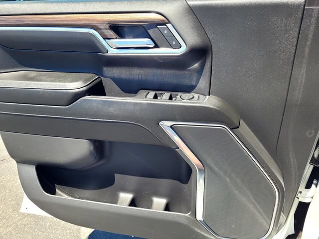 Used 2023 Chevrolet Silverado 1500 LT AWD/4WD image 14