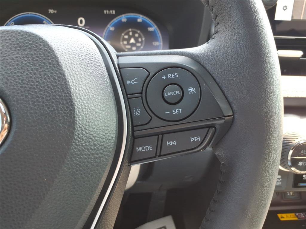 Used 2023 Toyota RAV4 Limited image 23