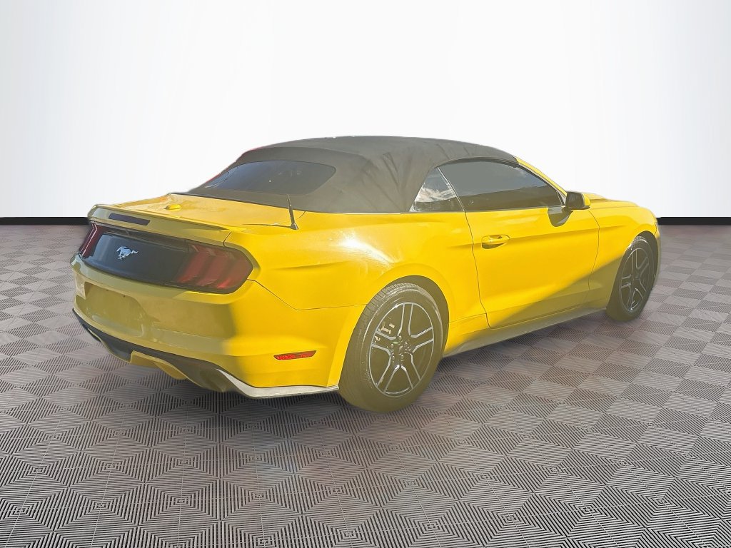 Used 2016 Ford Mustang Premium RWD image 6