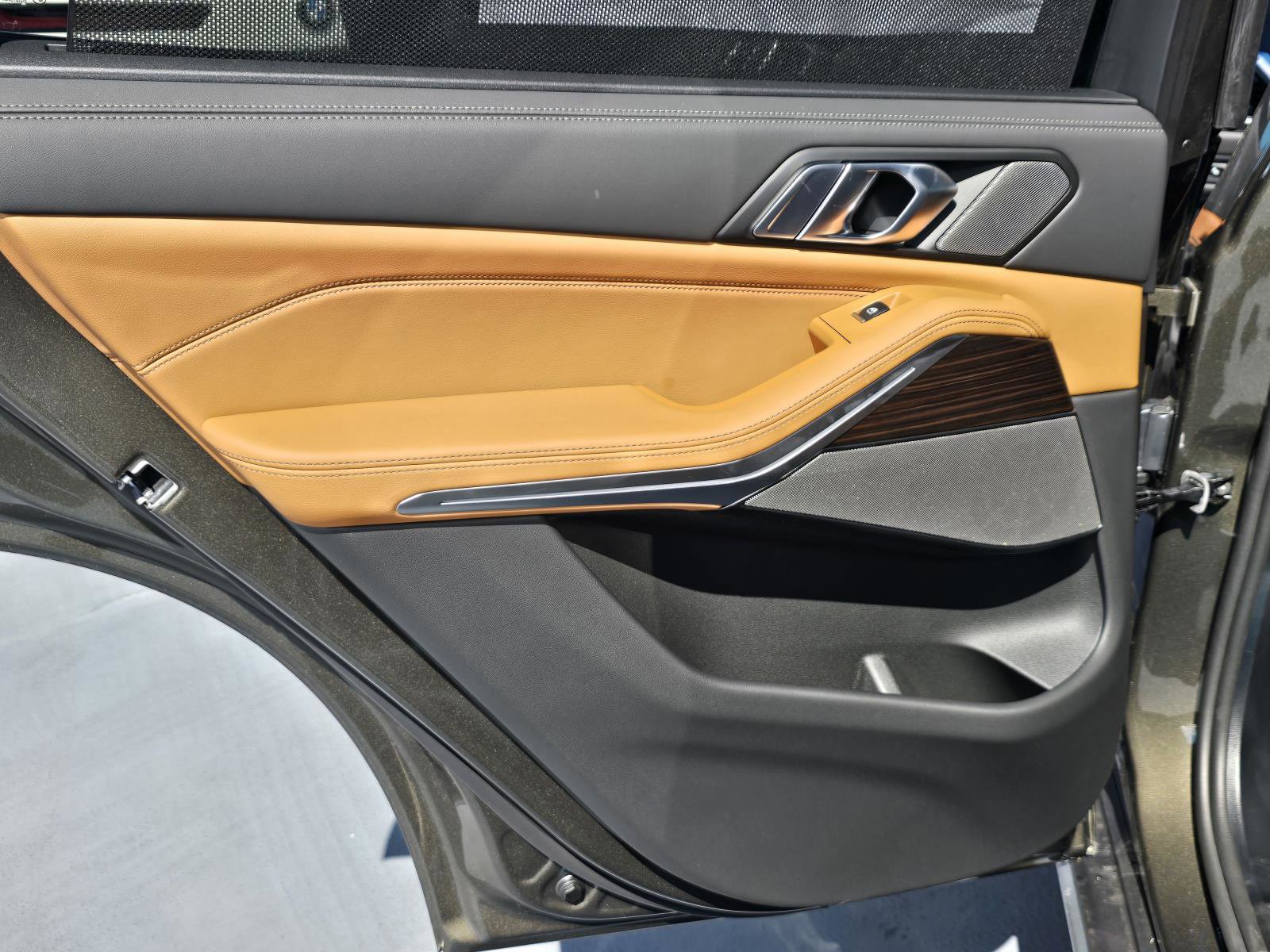 New 2026 BMW X5 xDrive40i w/ Climate Comfort Package image 10