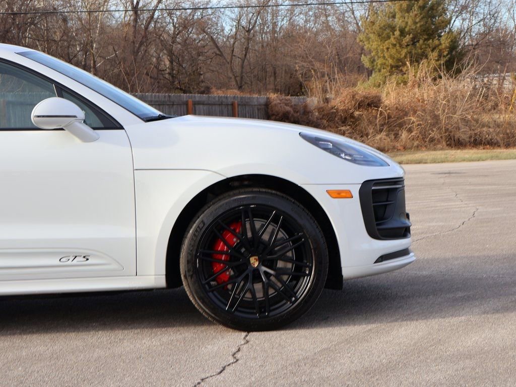 Certified 2024 Porsche Macan GTS image 10