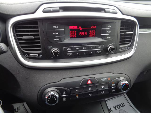 Used 2016 Kia Sorento L image 35