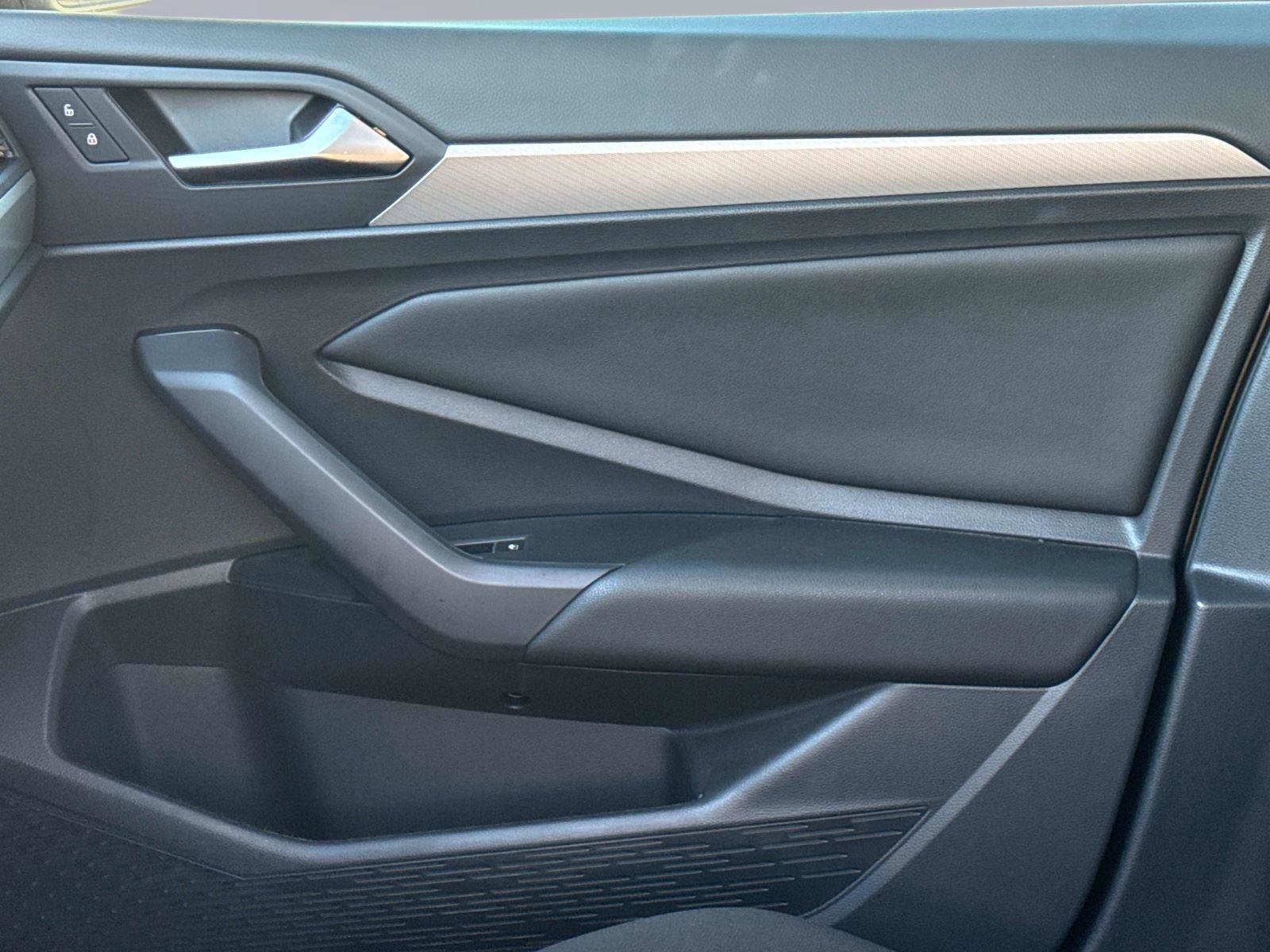 Used 2021 Volkswagen Jetta S w/ Driver Assistance Package image 19