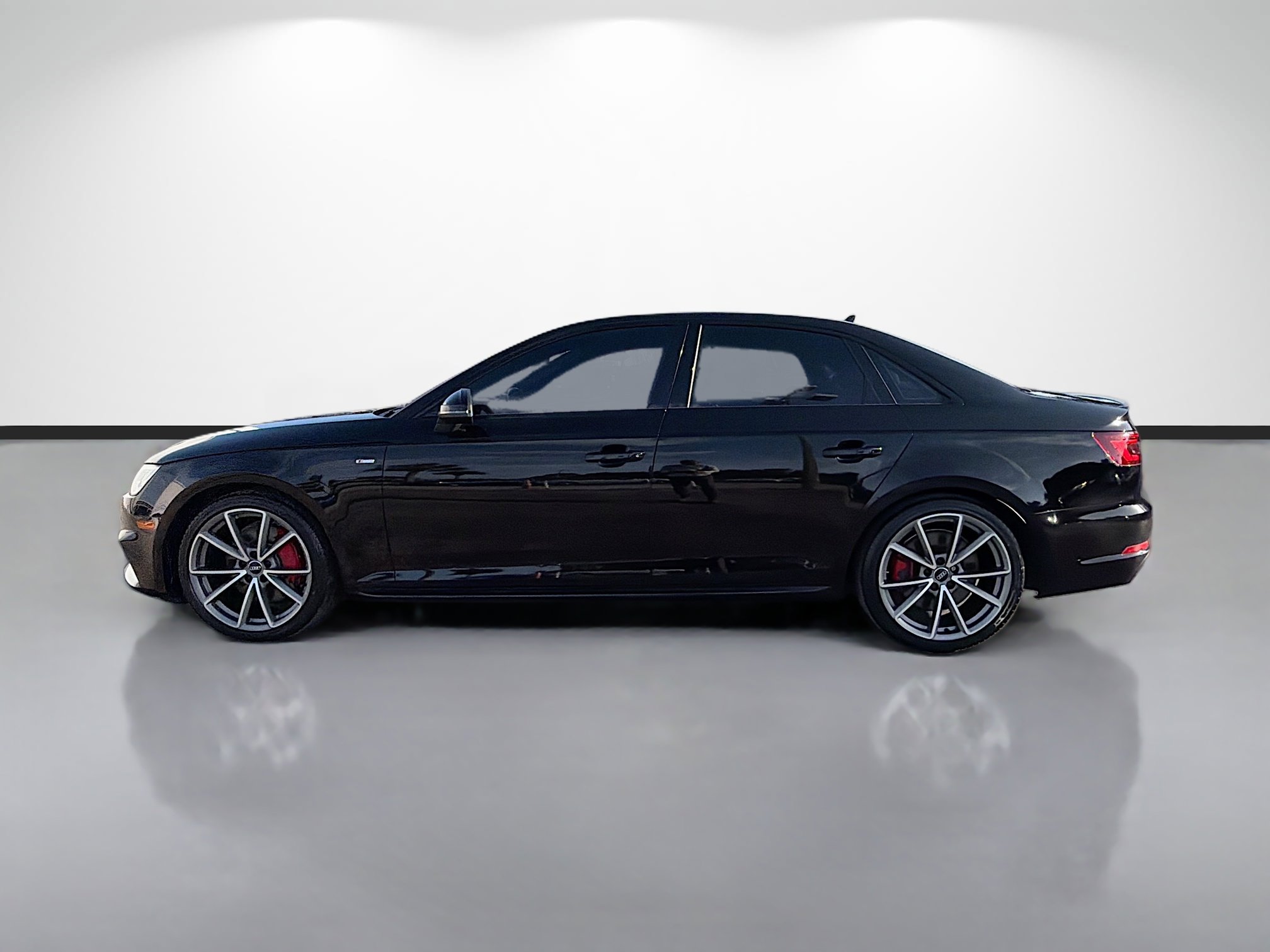 Used 2018 Audi A4 2.0T Premium Plus w/ Premium Plus Package AWD/4WD image 6