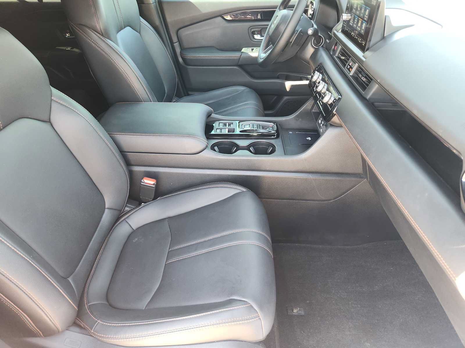 Used 2024 Honda Pilot TrailSport image 14