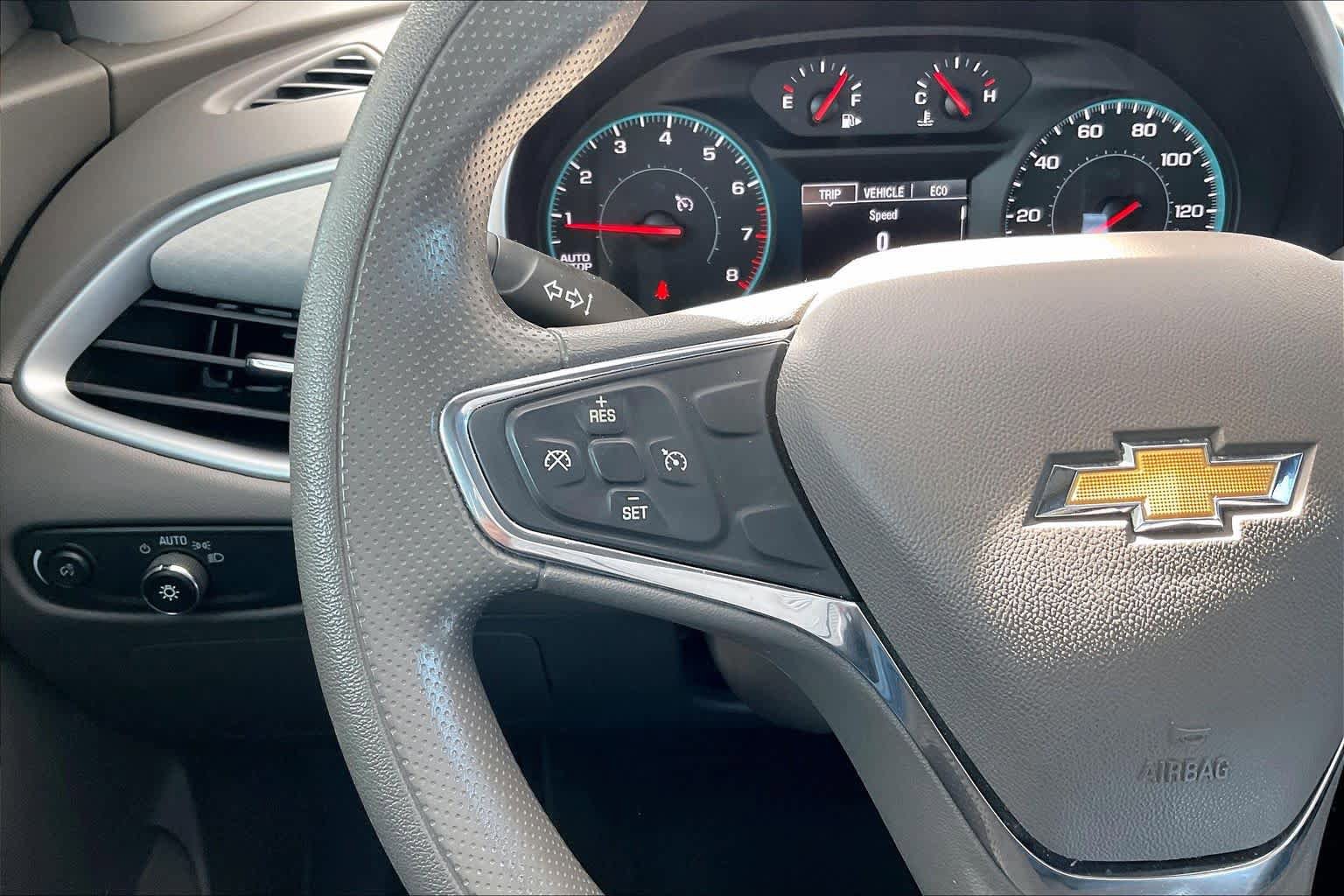 Used 2021 Chevrolet Malibu LS FWD image 23