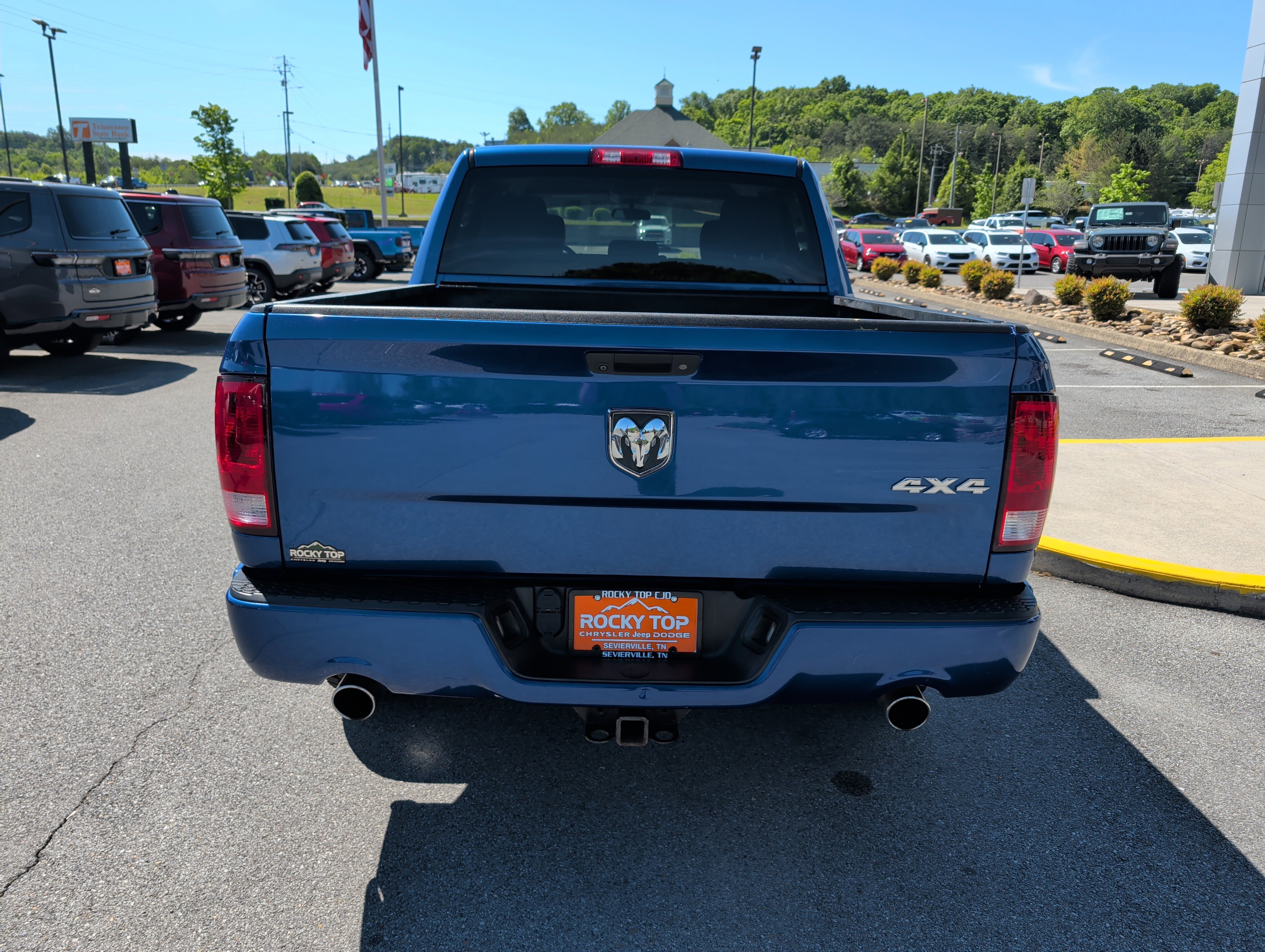 Used 2017 RAM 1500 Express w/ Express Value Package AWD/4WD image 7
