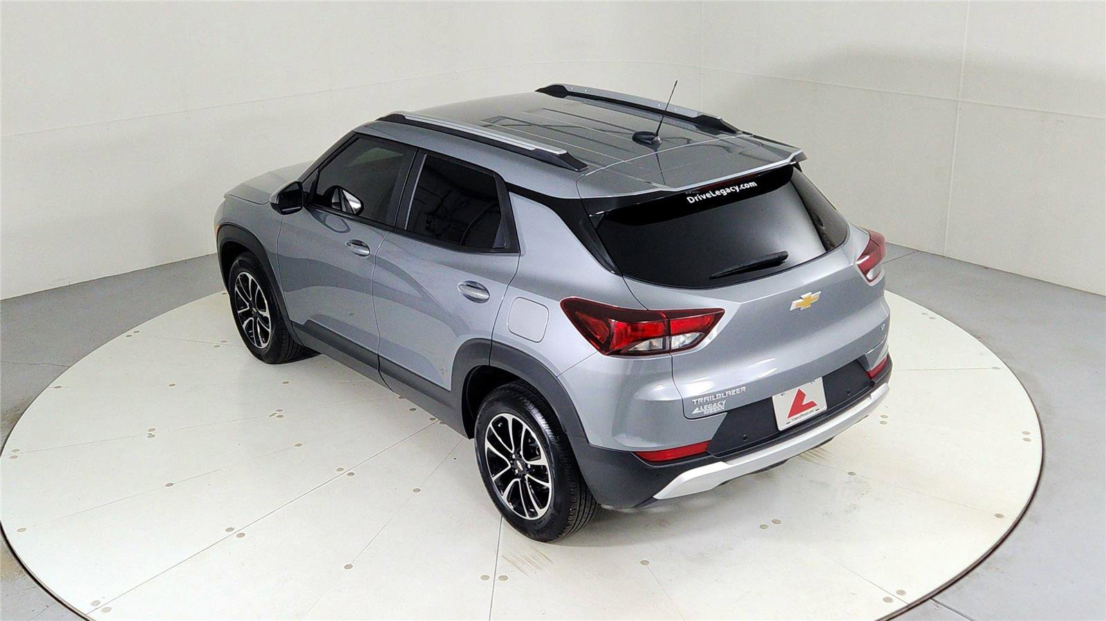 Used 2024 Chevrolet TrailBlazer LT w/ Driver Confidence Package image 38