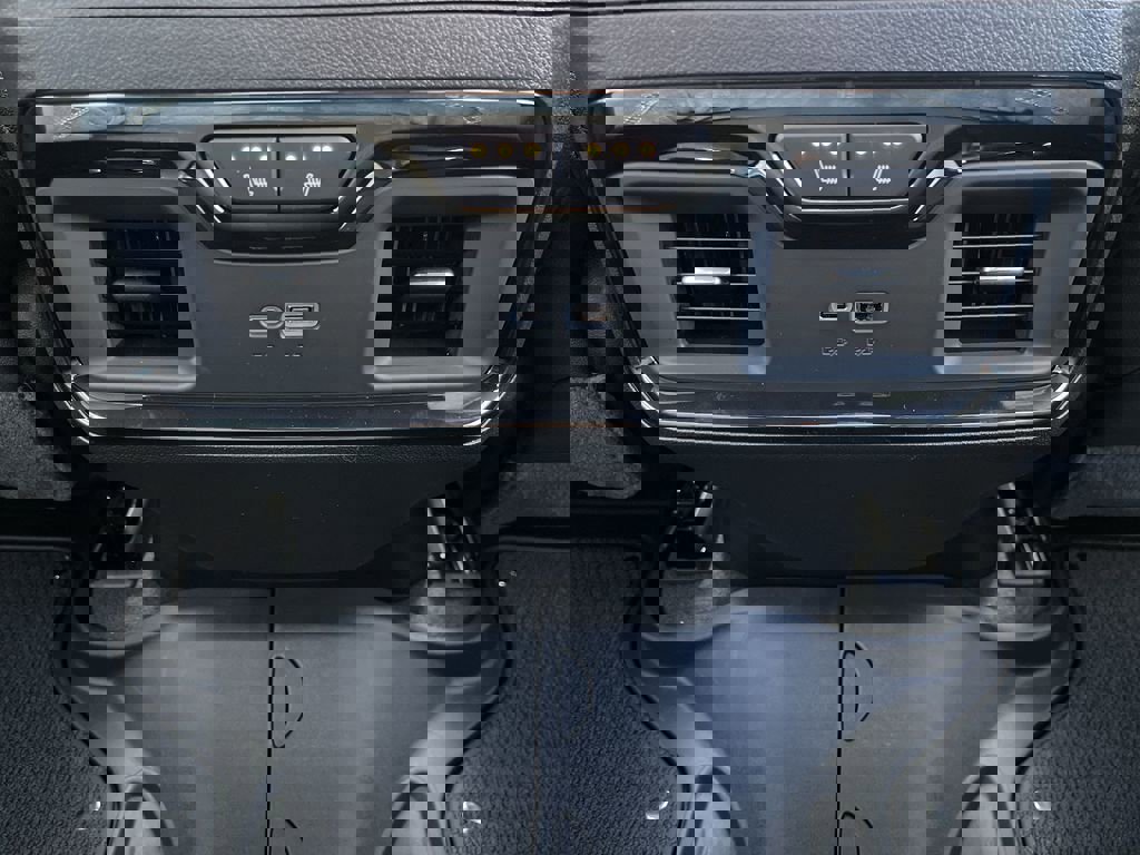 New 2026 GMC Sierra 2500 AT4 w/ AT4 Premium Plus Package image 22