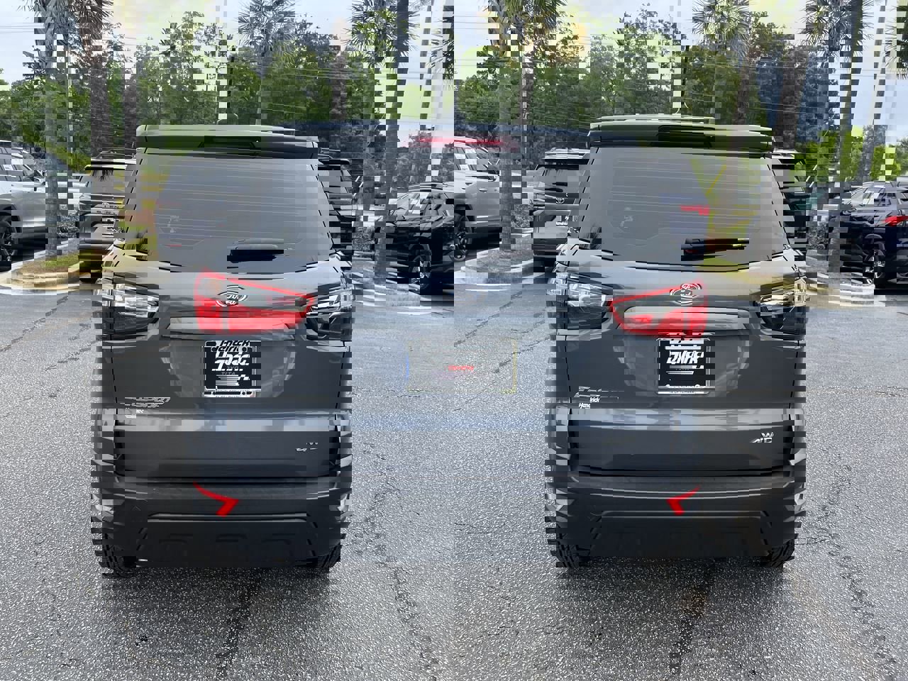 Used 2021 Ford EcoSport S image 9