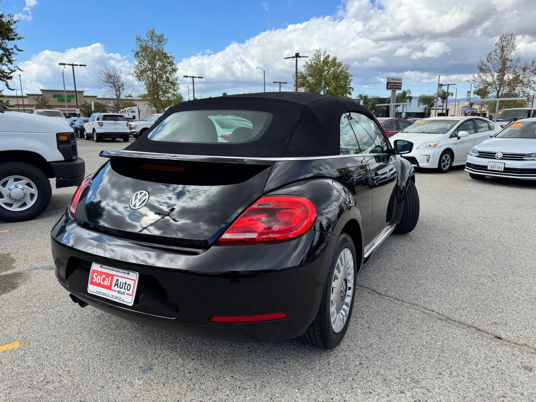 Used 2015 Volkswagen Beetle 1.8T image 3