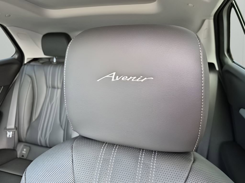New 2026 Buick Envision Avenir image 32