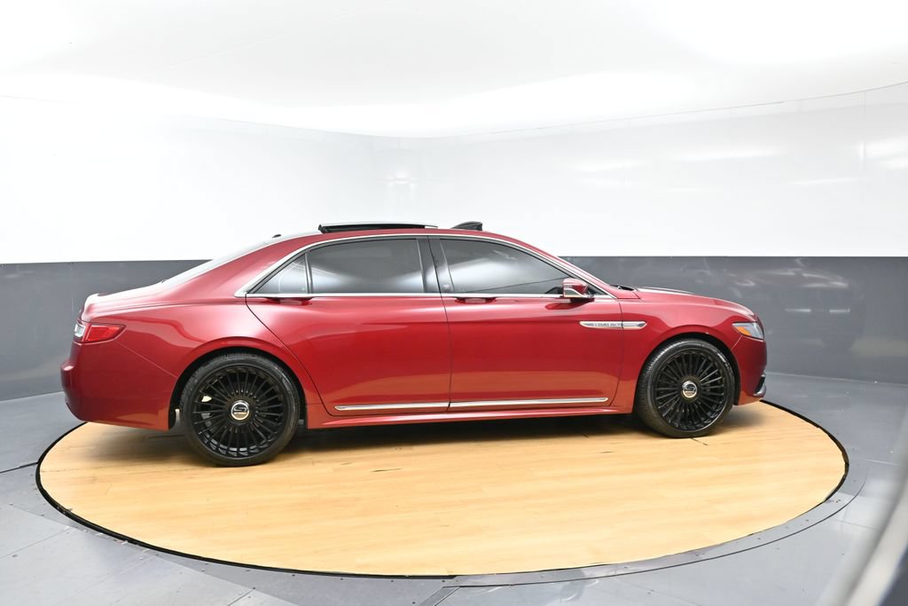 Used 2017 Lincoln Continental Reserve w/ Climate Package AWD/4WD image 4