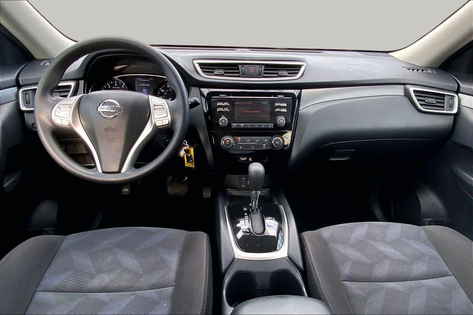 Used 2016 Nissan Rogue S w/ Appearance Package FWD image 16