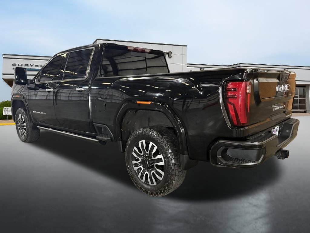 Used 2024 GMC Sierra 2500 Denali Ultimate image 3