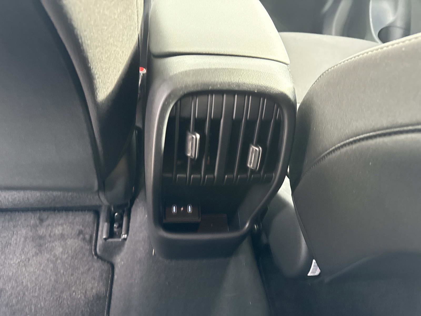 Used 2024 Hyundai Kona SEL image 17