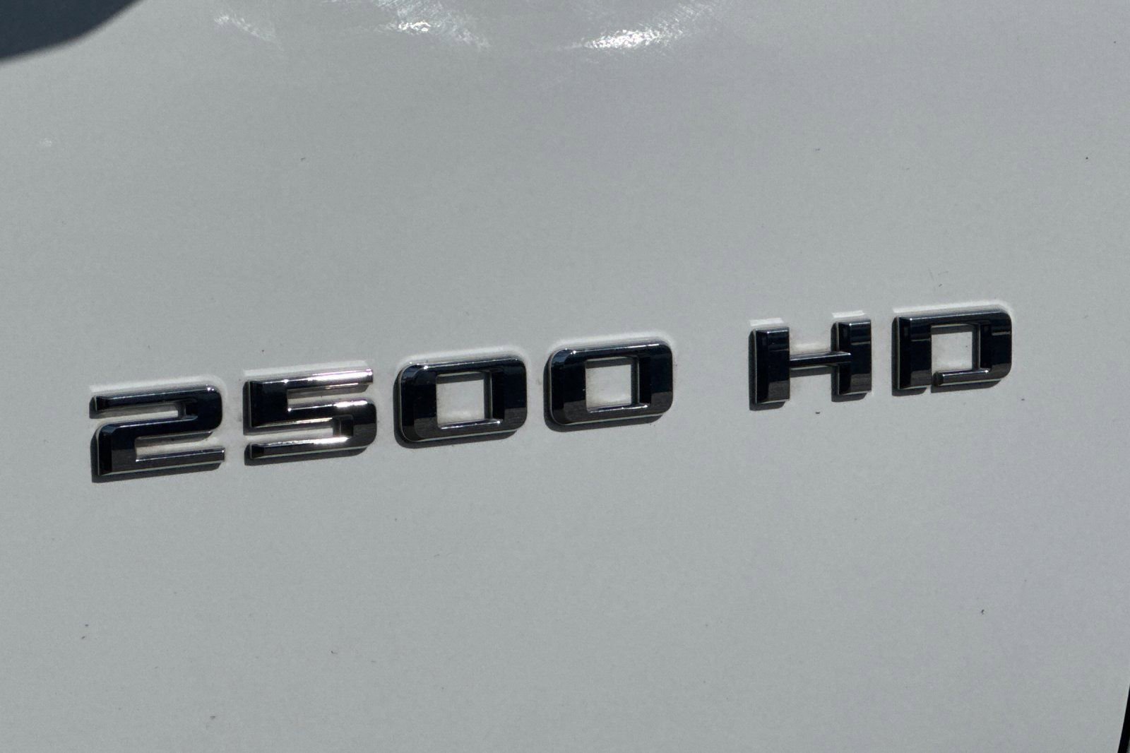 Used 2025 Chevrolet Silverado 2500 LTZ w/ LTZ Premium Package image 47