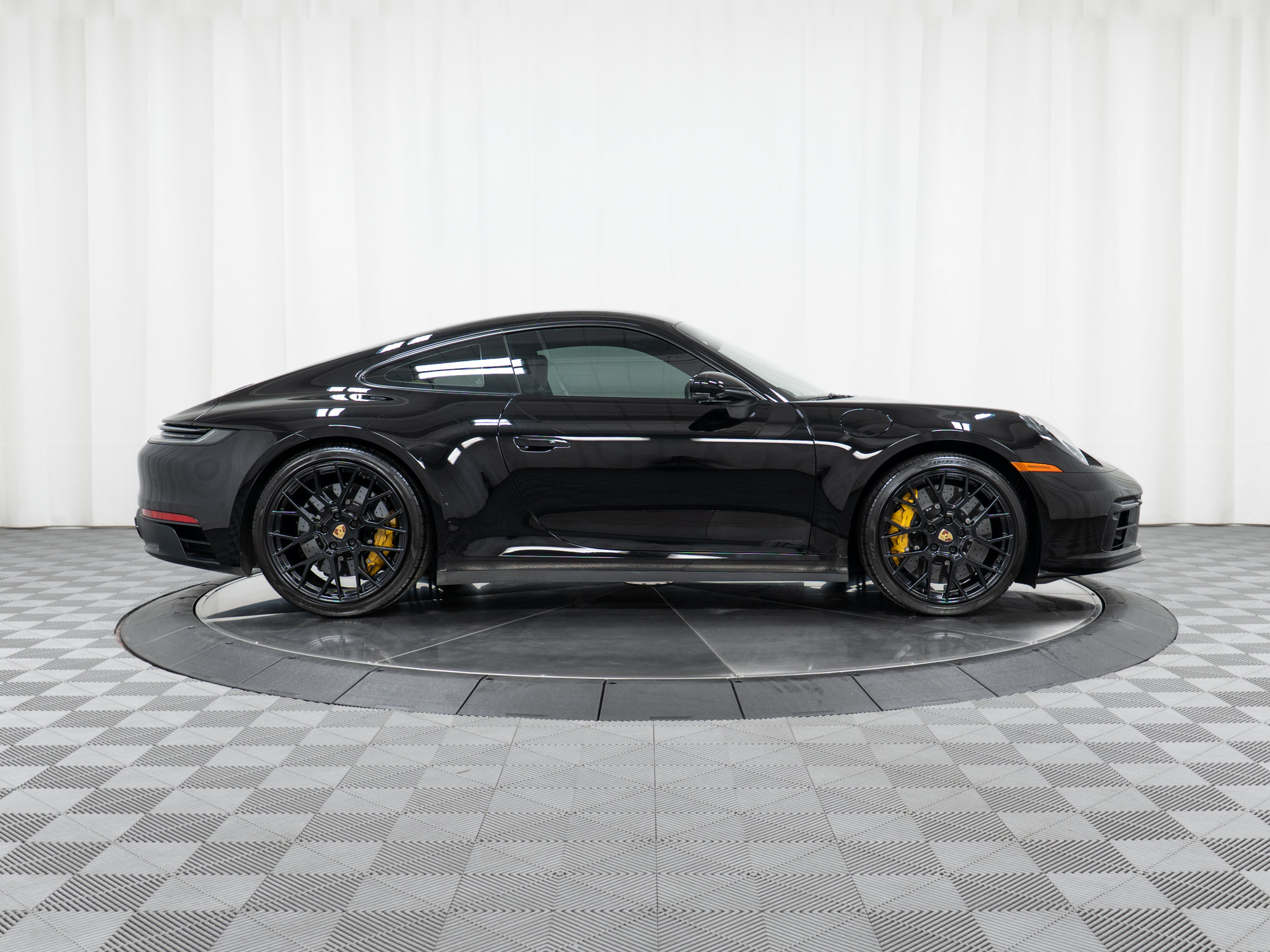 Certified 2023 Porsche 911 Carrera GTS RWD image 8