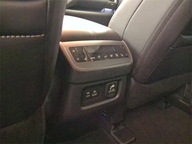 Used 2024 Nissan Pathfinder Platinum w/ Black Appearance Package image 19
