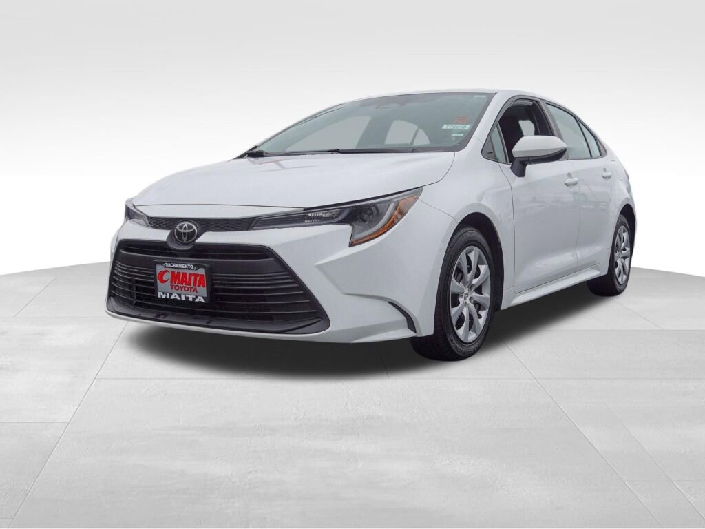 Used 2023 Toyota Corolla LE image 8