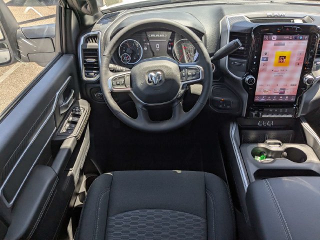 New 2026 RAM 3500 Big Horn AWD/4WD image 17