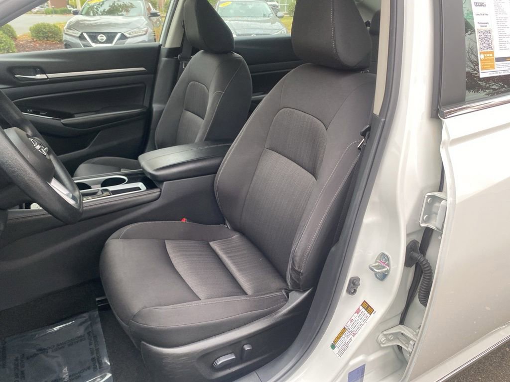 Used 2023 Nissan Altima 2.5 SV image 13