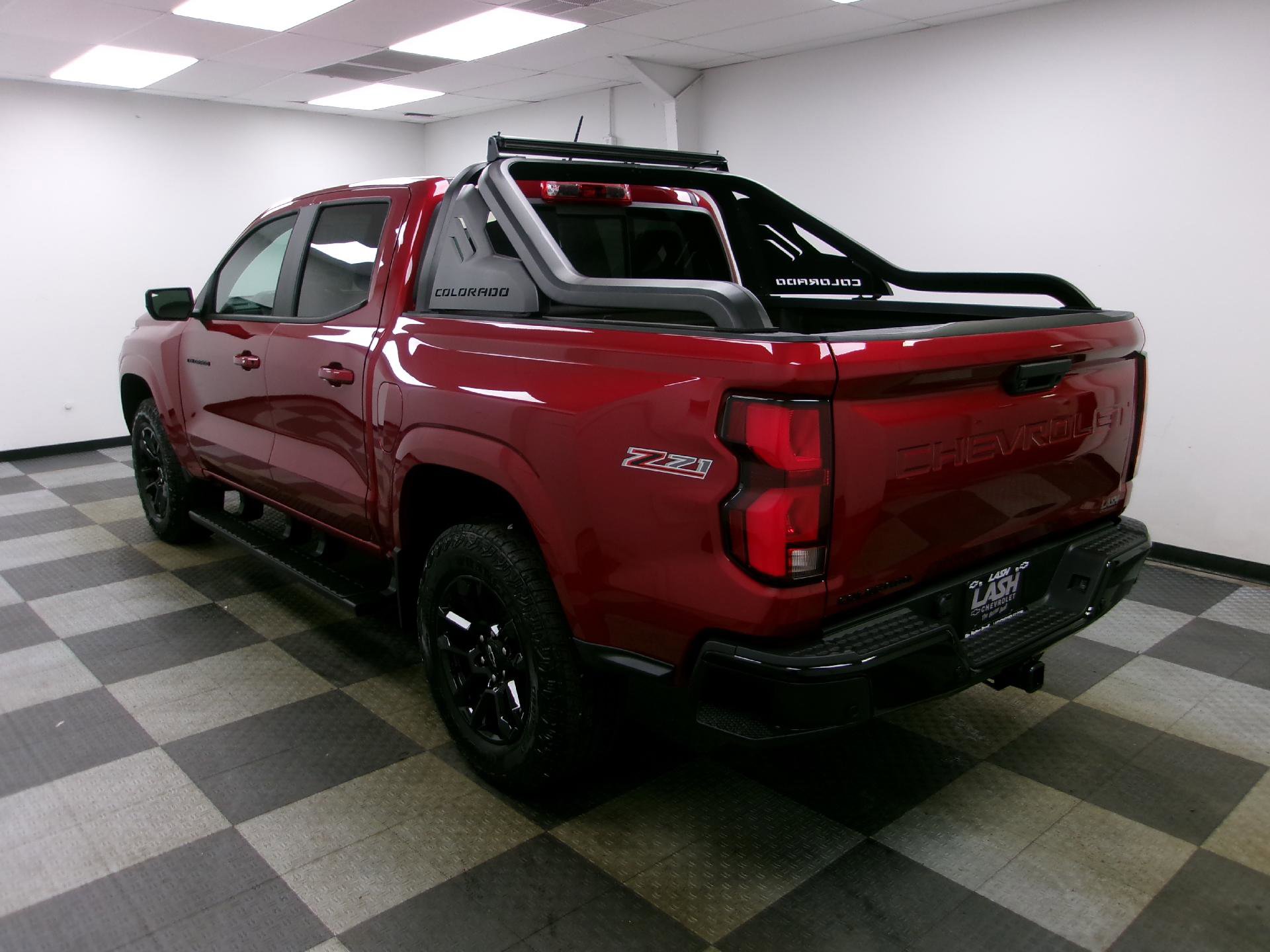 New 2026 Chevrolet Colorado Z71 w/ Midnight Edition AWD/4WD image 4