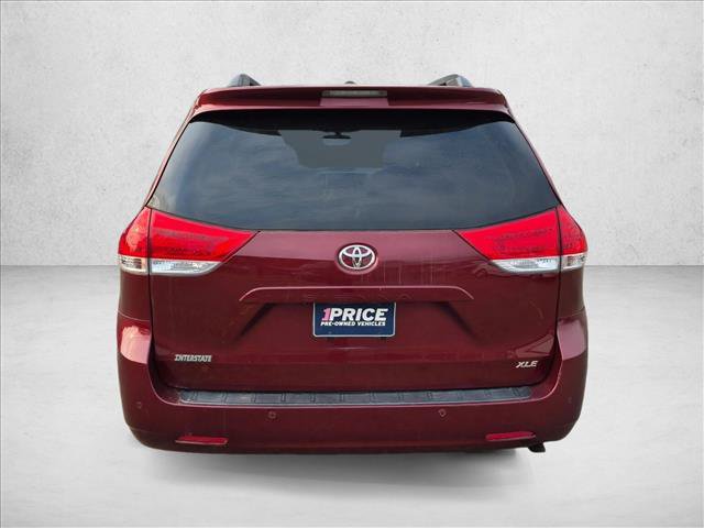 Used 2014 Toyota Sienna XLE FWD image 7