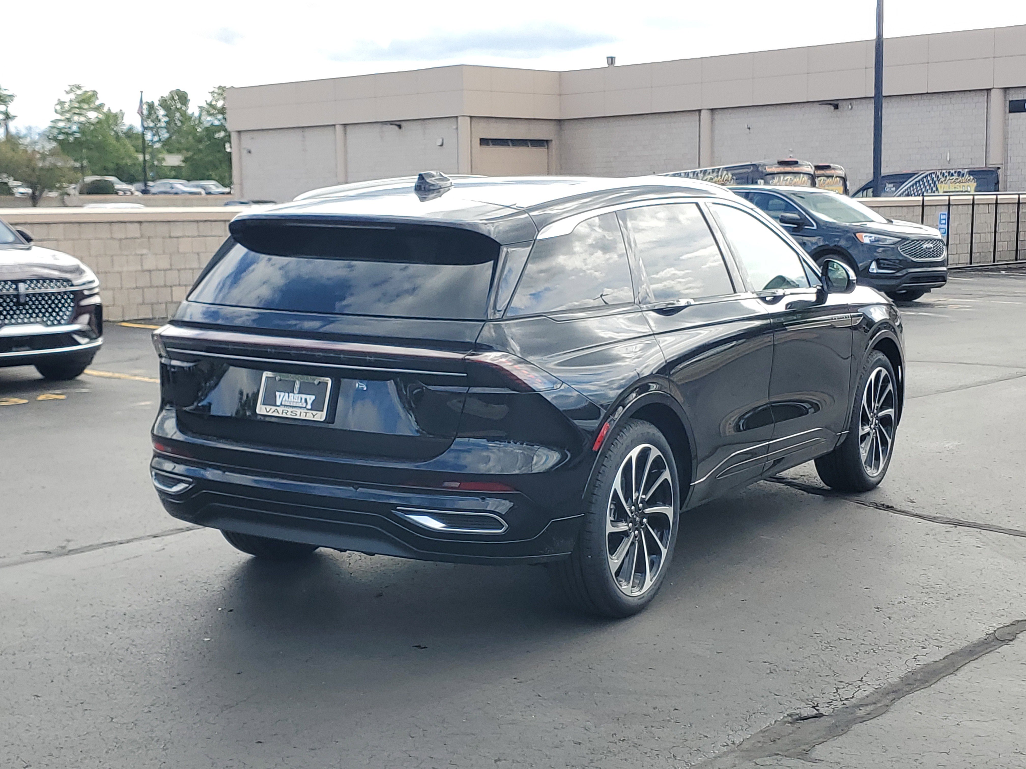 New 2025 Lincoln Nautilus Black Label image 4