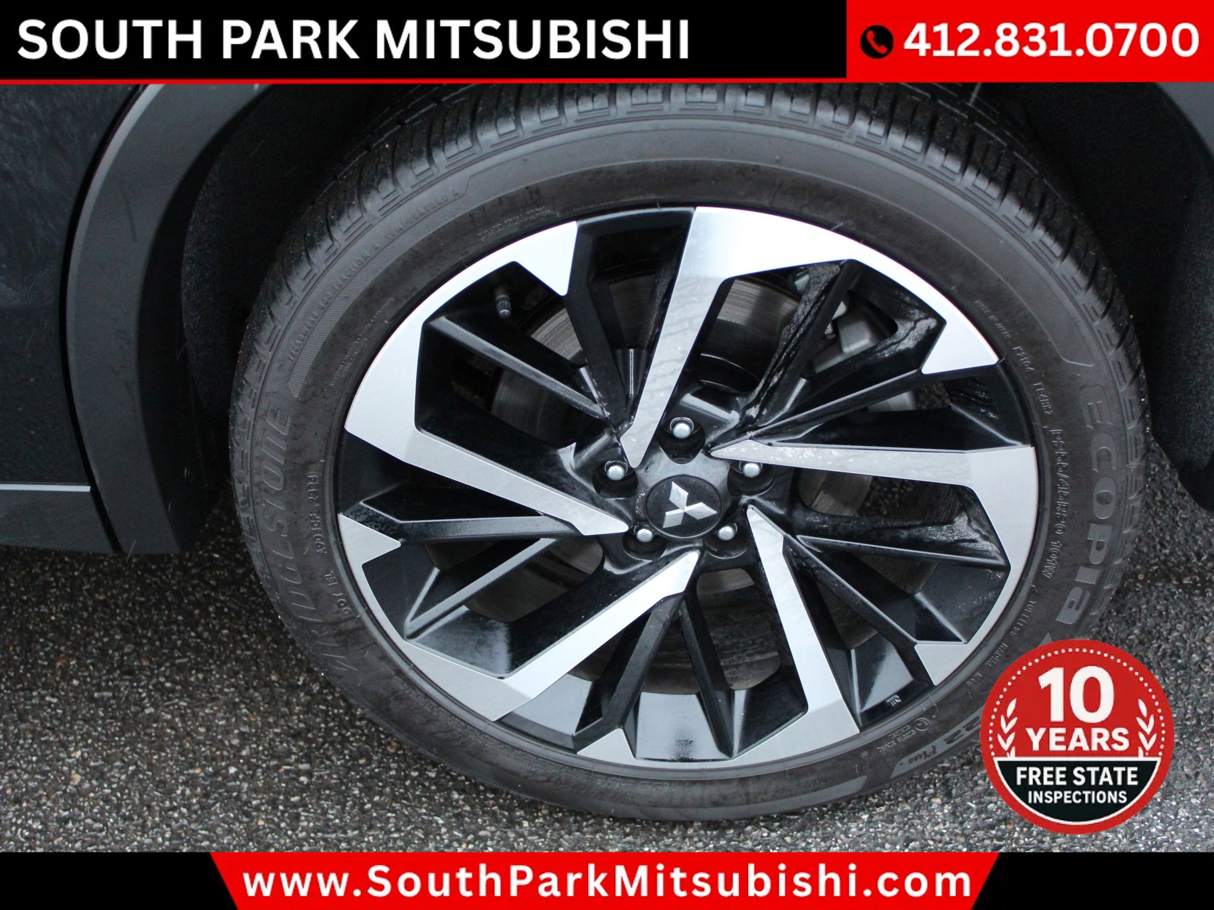 Used 2025 Mitsubishi Outlander SE image 26