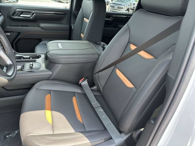 New 2026 GMC Sierra 3500 AT4 w/ Technology Package AWD/4WD image 15