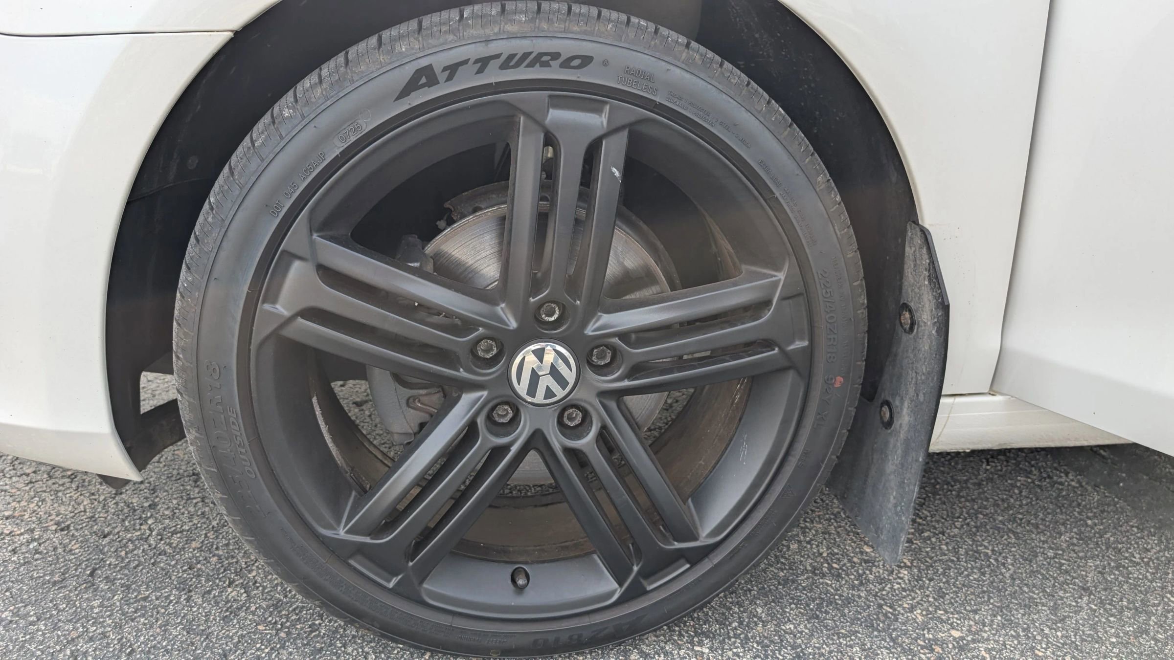 Used 2014 Volkswagen Golf TDI FWD image 25