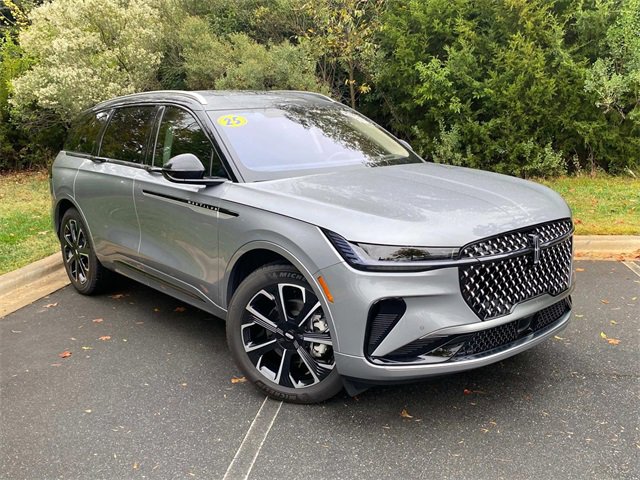 Certified 2025 Lincoln Nautilus Reserve