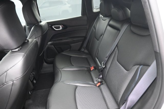 New 2027 Jeep Compass Latitude AWD/4WD image 22