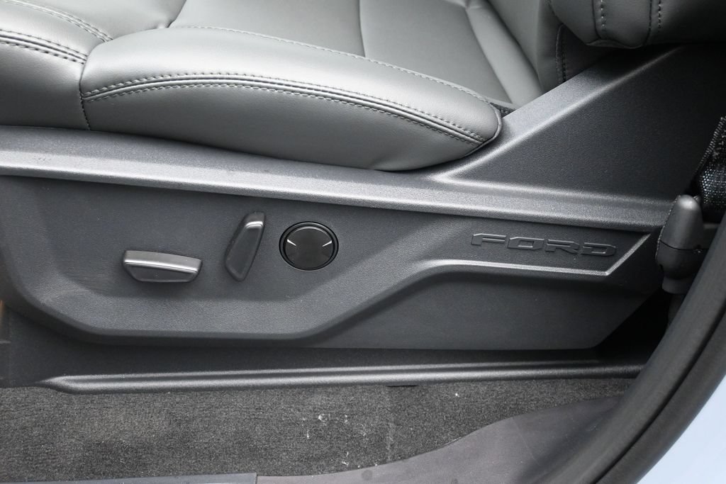 New 2027 Ford Expedition Active RWD image 20