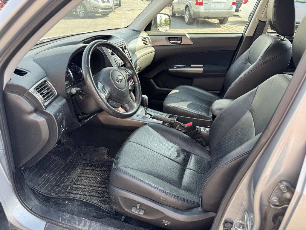 Used 2012 Subaru Forester 2.5X Limited AWD/4WD image 9