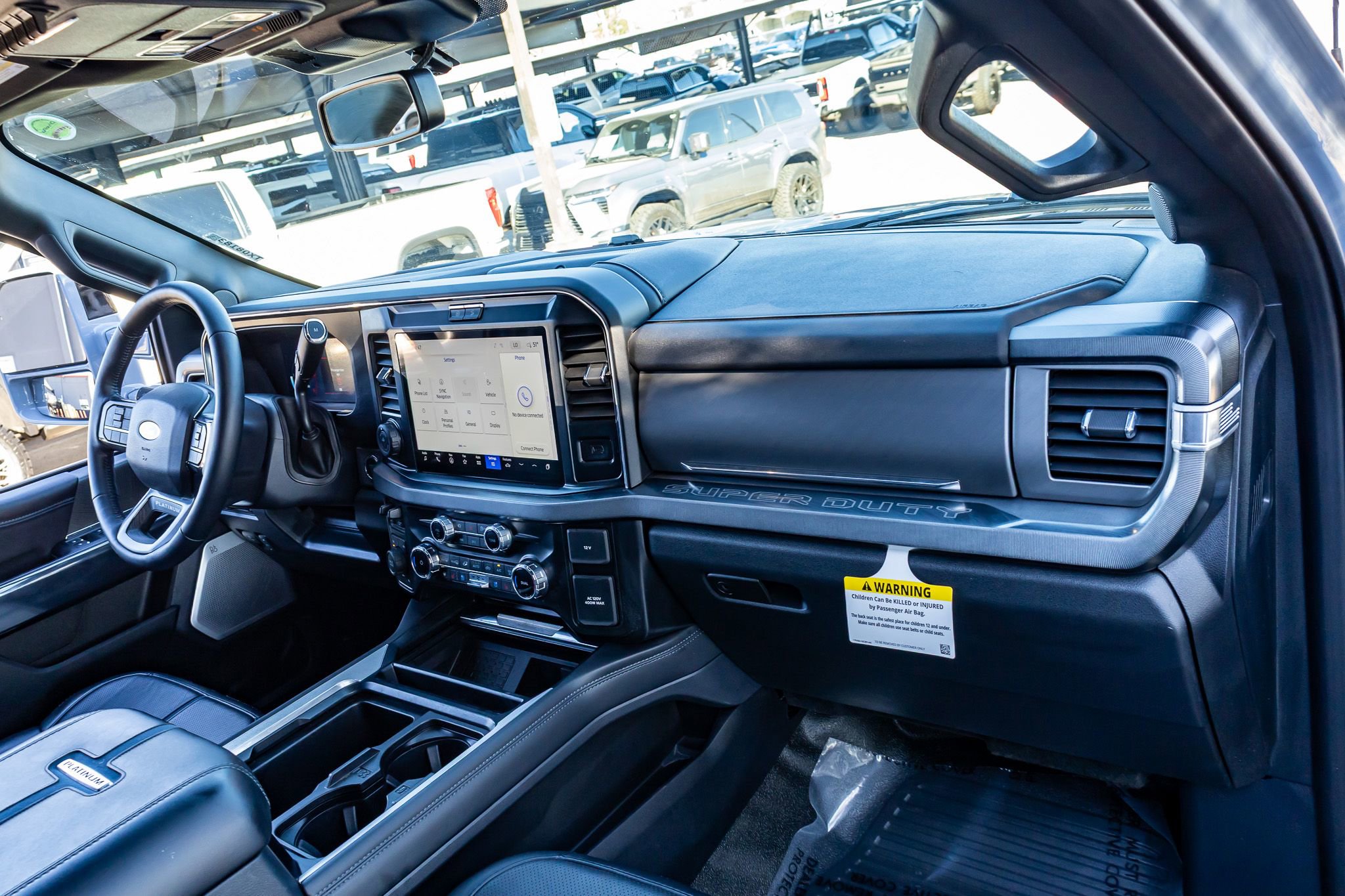 Used 2025 Ford F450 Platinum w/ FX4 Off-Road Package image 18