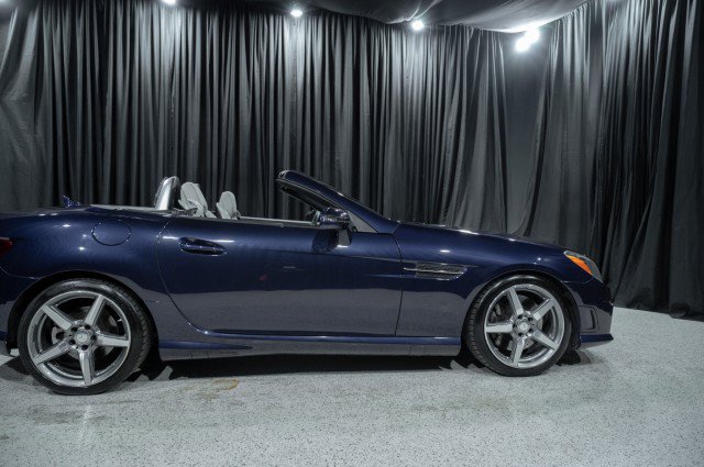 Certified 2015 Mercedes-Benz SLK 250 image 5